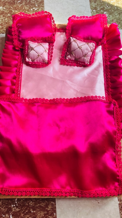 Bister set with 4Pillows