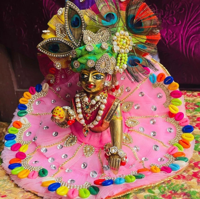 Pink designer kudu butti dress with padgi