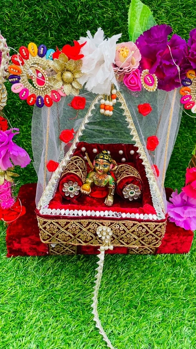 Janmashtami special jhula covered palki