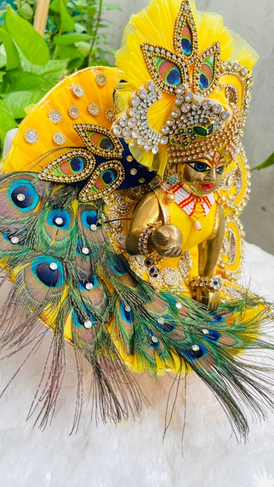 Yellow Peacock feather designer Dress Pagdi